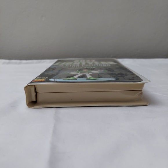 Buzz Lightyear of Star Command: The Adventure Begins VHS 2000 Disney Pixar - Picture 6 of 7